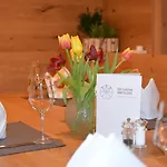 Krone Am Fluss - Hotel