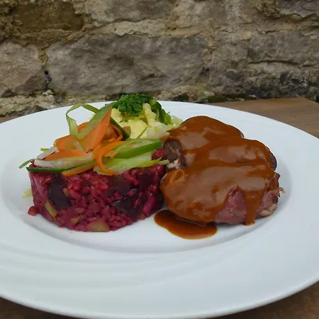 Krone Am Fluss - ホテル 3*