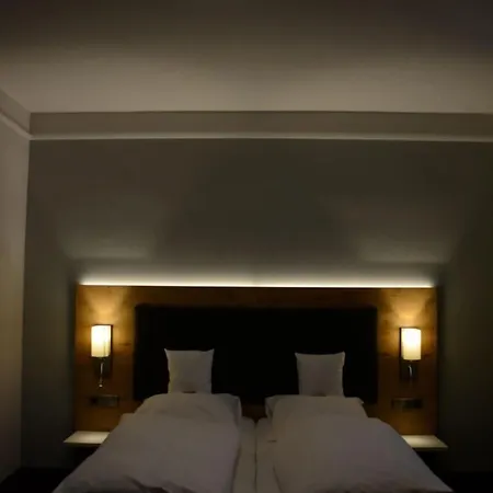 Krone Am Fluss - Hotel Sindringen