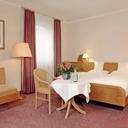 Die Krone Am Fluss - Landhotel Sindringen 3*