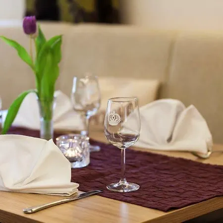 Die Krone Am Fluss - Landhotel Sindringen Hotel 3*